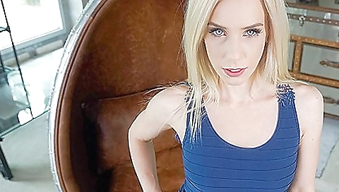 Blonde gets her mouth and pussy fucked in a threesome