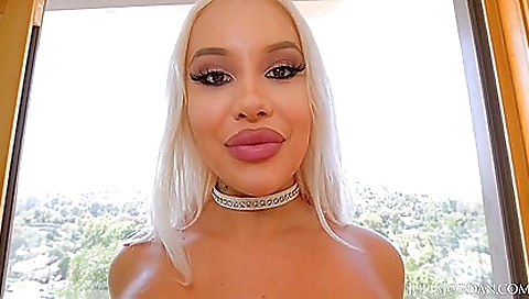 Manuel Goes On An Expedition Into Kylie Pages Amazing Curves