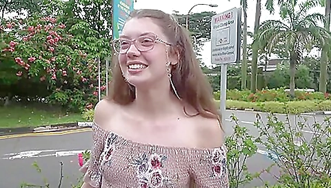 Frustrating outdoor foot fetish scene with a brunette girl