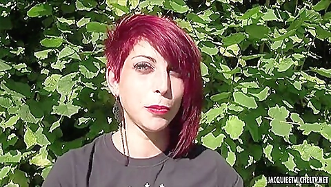 Blonde girl with a hot ass is going to get double penetrated