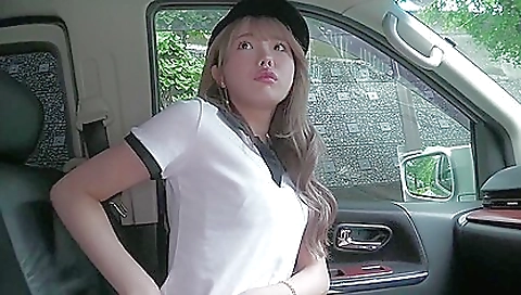 Asian teen wants to try a javelin and feel the heat