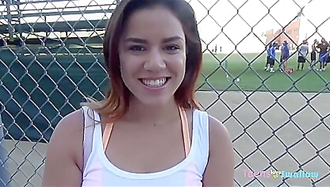 Teen 18+ girl gets her mouth filled with cum in footjob